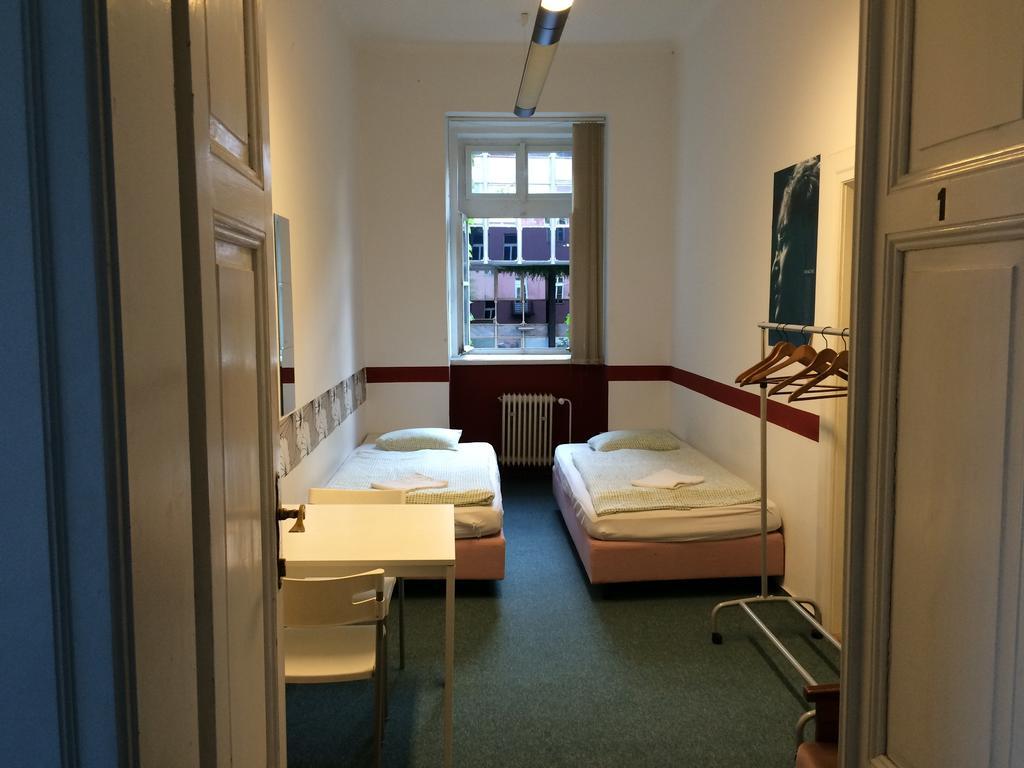 Charles Square Hostel Prága Kültér fotó