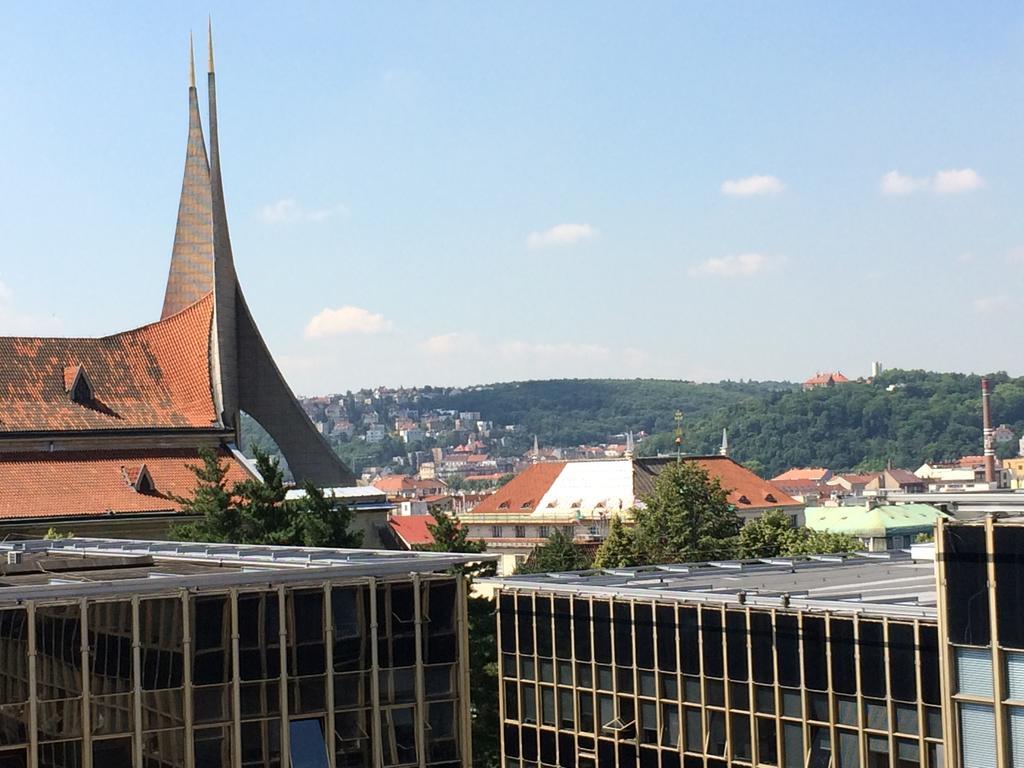 Charles Square Hostel Prága Kültér fotó